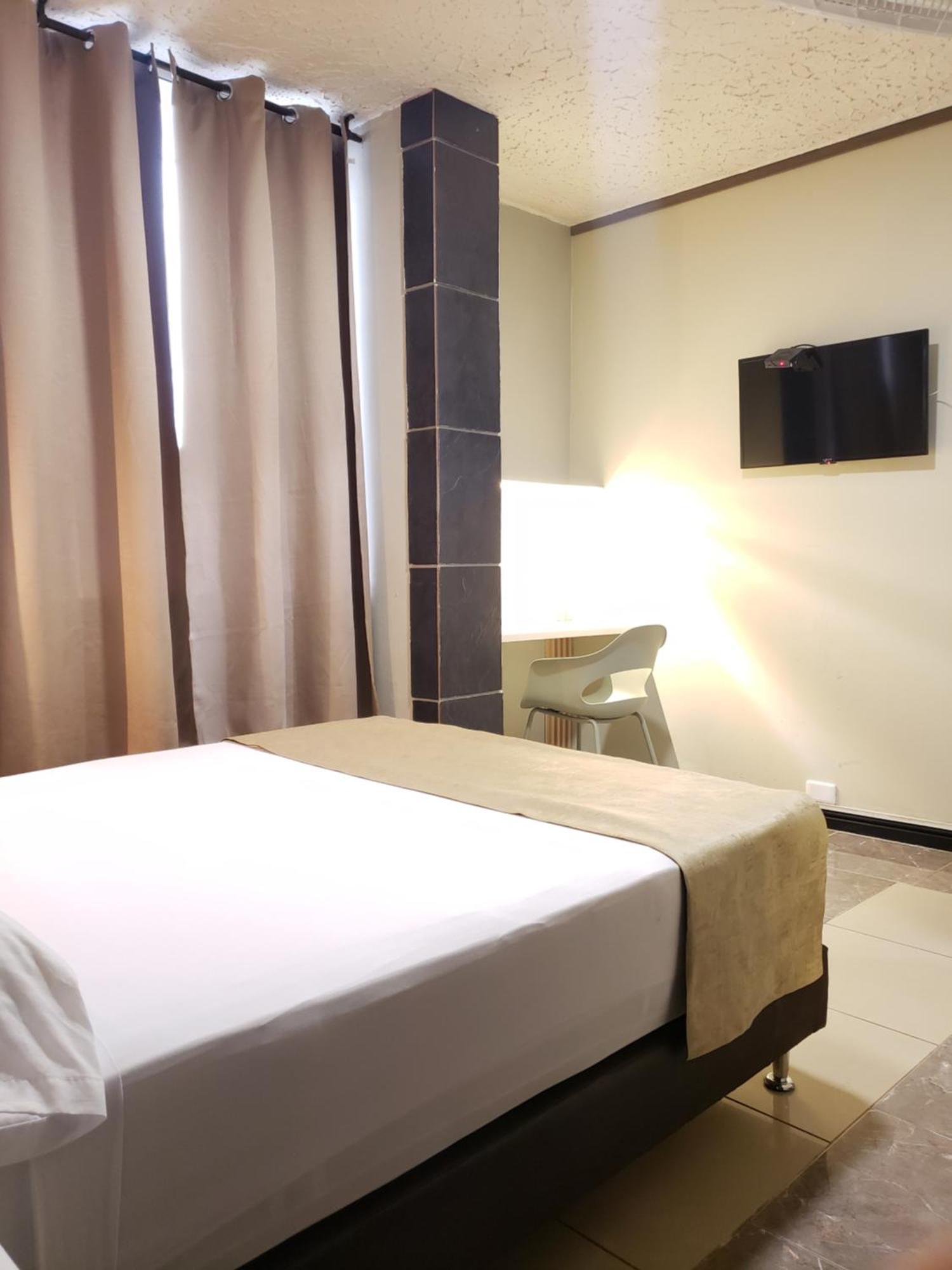 Center Hotel 3*