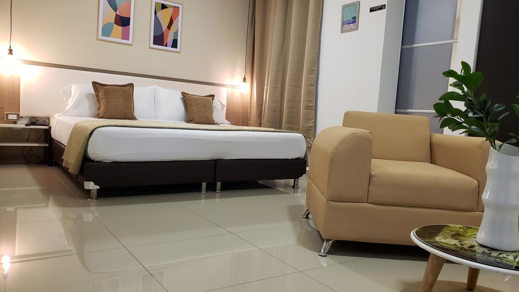 Center Hotel 3*