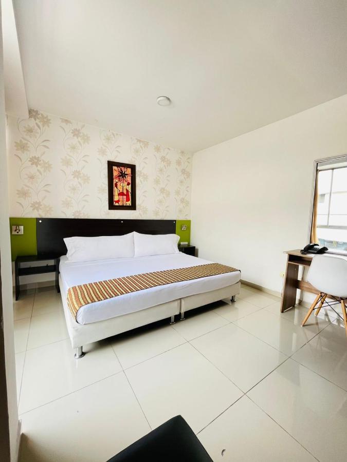 Center 3* Pereira