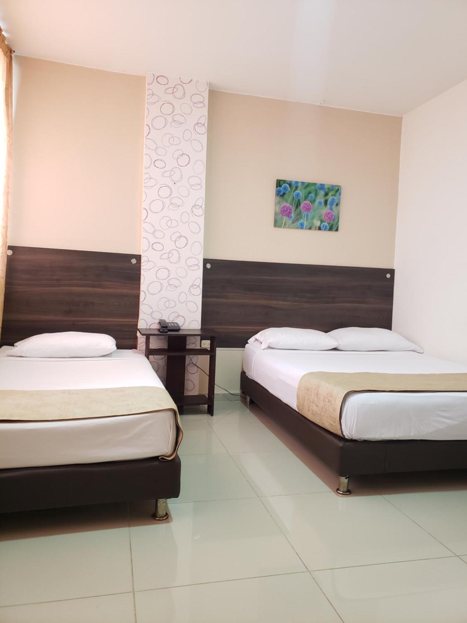 Center Hotel 3*